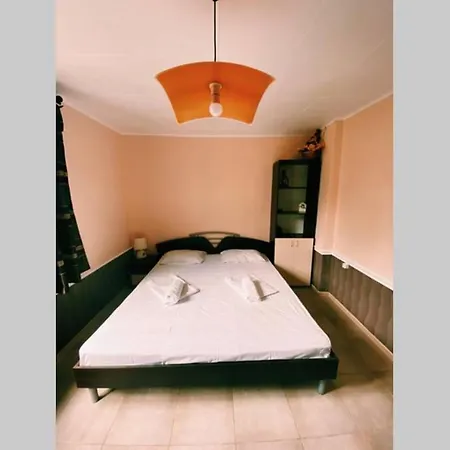 Cute Little House With A White Picket Fence * Burgas Stad